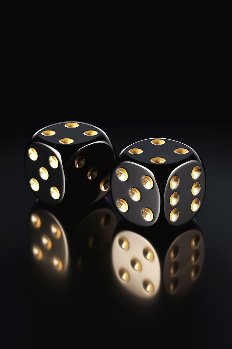 Dealer Teen Patti menyiapkan kartu di meja kubu toto